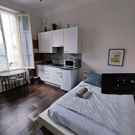 Idealement Situe Pour Curiste Châtel-Guyon