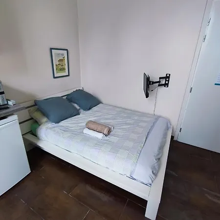 Idealement Situe Pour Curiste דירה